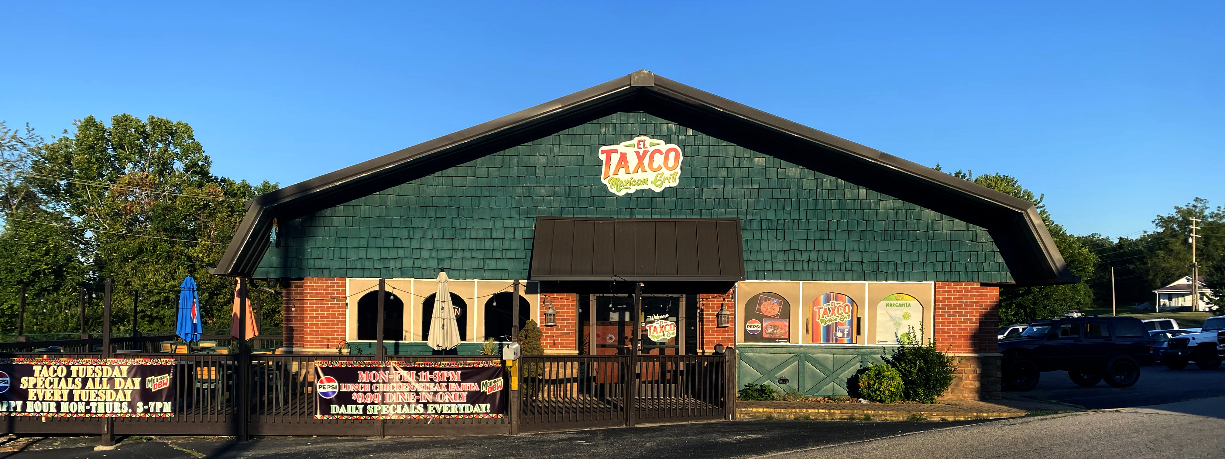 El Taxco salsa and mexican dishes are made fresh!